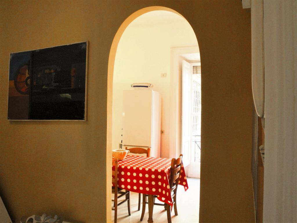 Garibaldi Holiday House Nápoly Kültér fotó